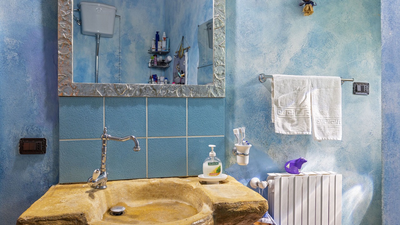 Photo of Bathroom in Menfi