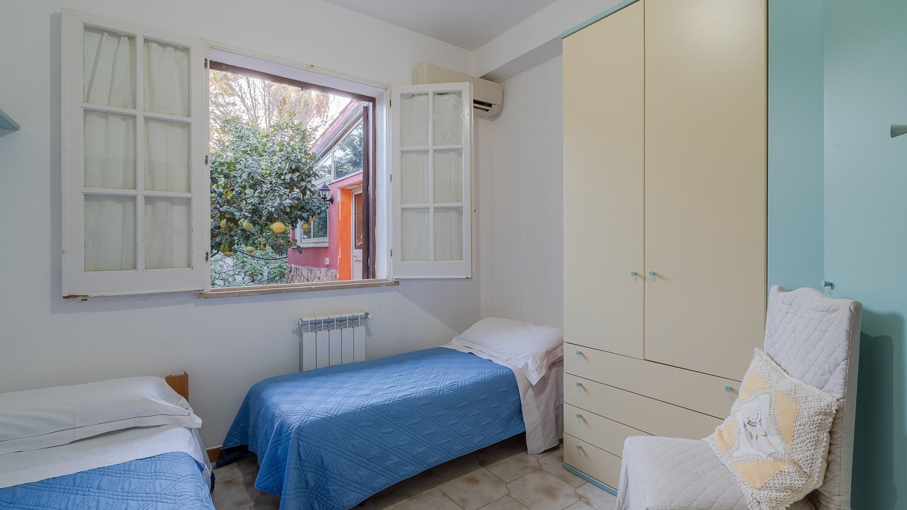 Photo of Bedroom in Brucoli
