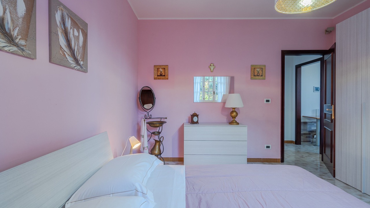 Photo of Bedroom in Brucoli