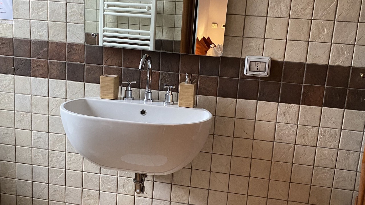 Photo of Bathroom in Linguaglossa