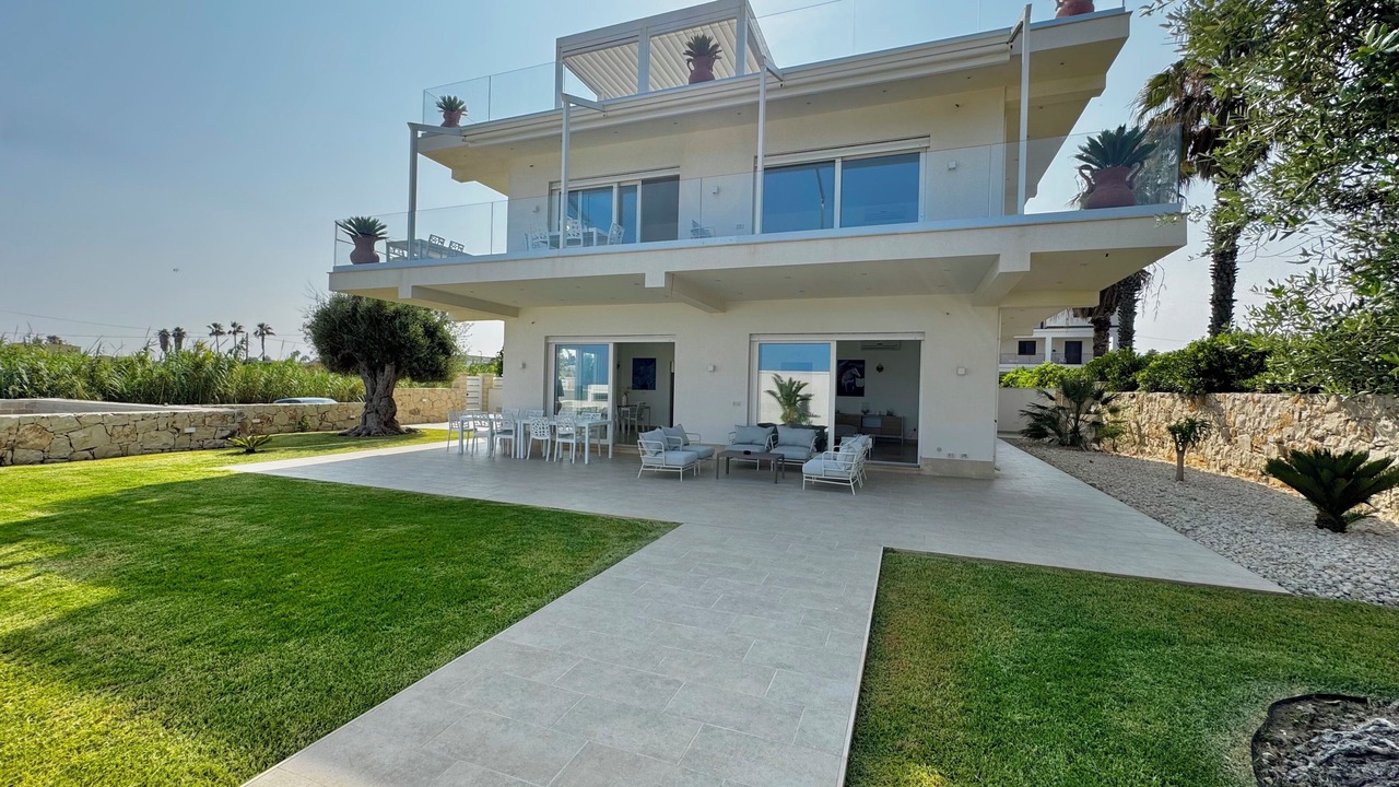 Photo of Outdoor in Avola