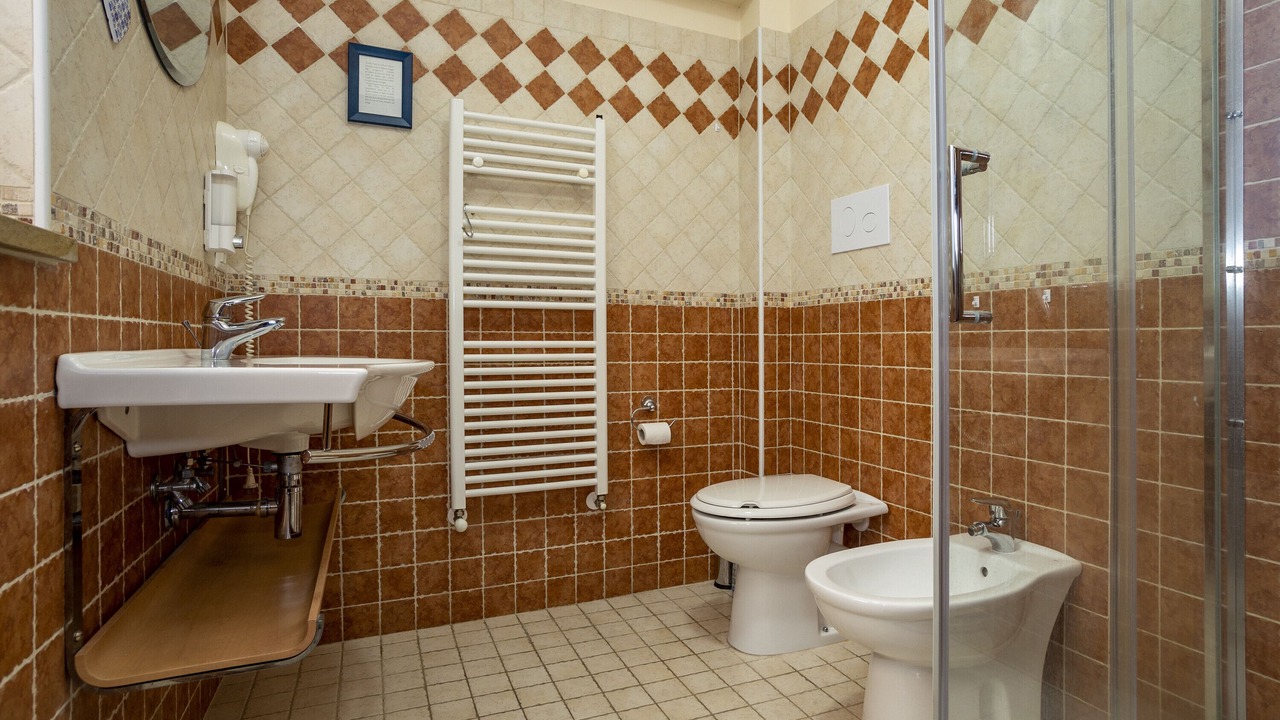 Photo of Bathroom in Mistretta