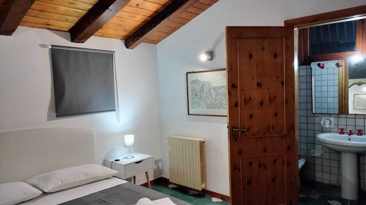 Photo of Bedroom in Noto Historic Centre
