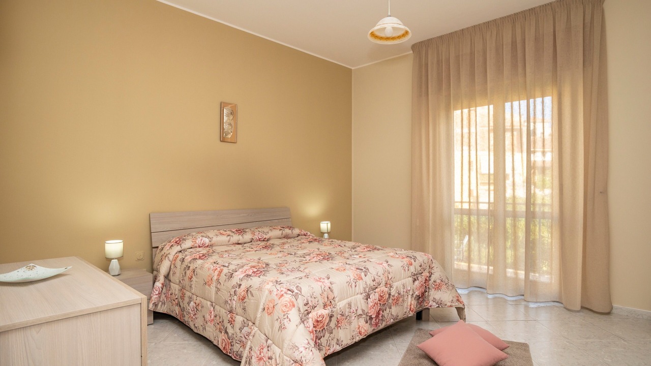 Photo of Bedroom in Capri Leone