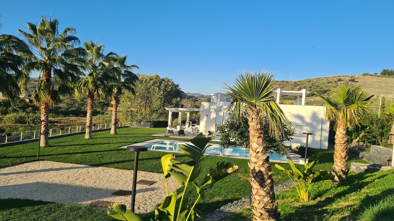 Photo of Outdoor in Leonforte