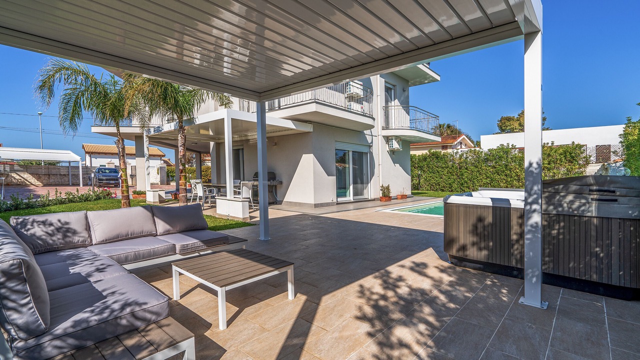 Photo of Patio Balcony in Punta Milocca