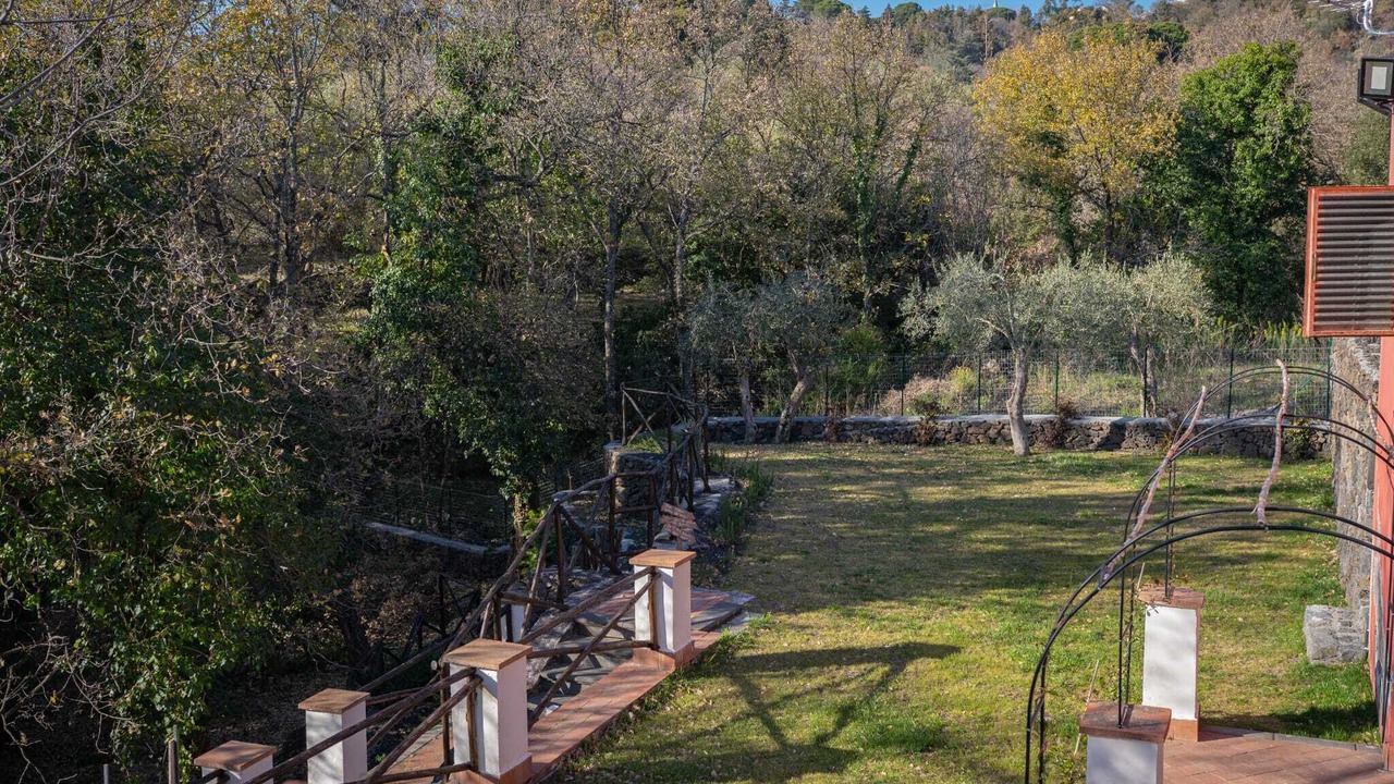 Photo of Outdoor in Ragalna