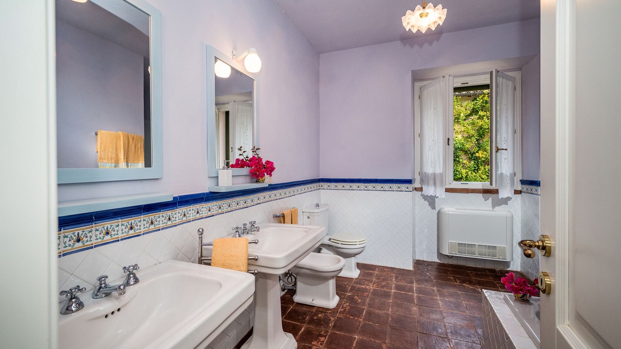 Photo of Bathroom in Butera