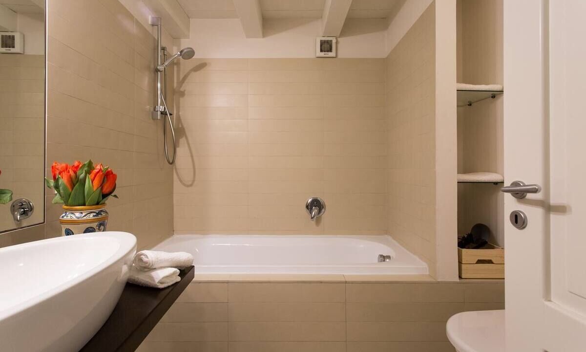 Photo of Bathroom in Castellammare Vucciria