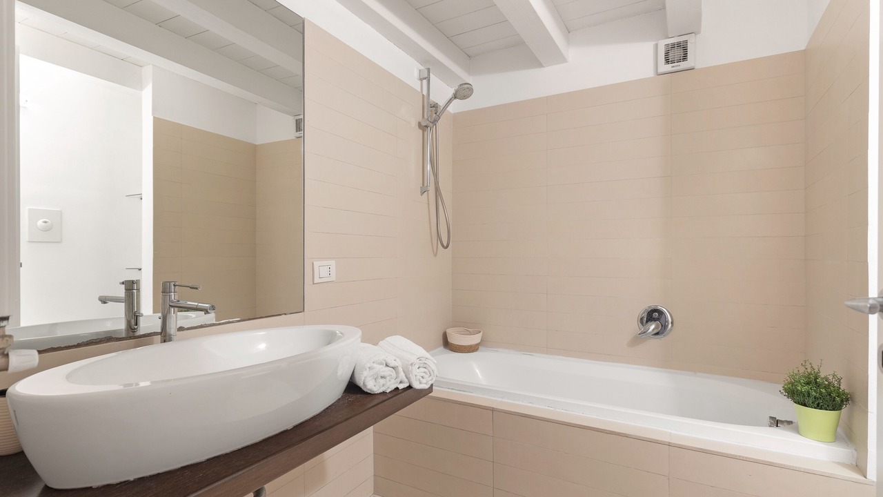 Photo of Bathroom in Castellammare Vucciria