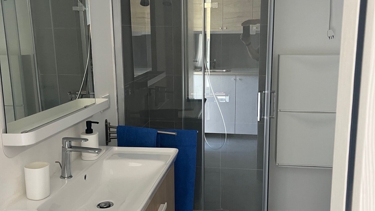 Photo of Bathroom in Paparella