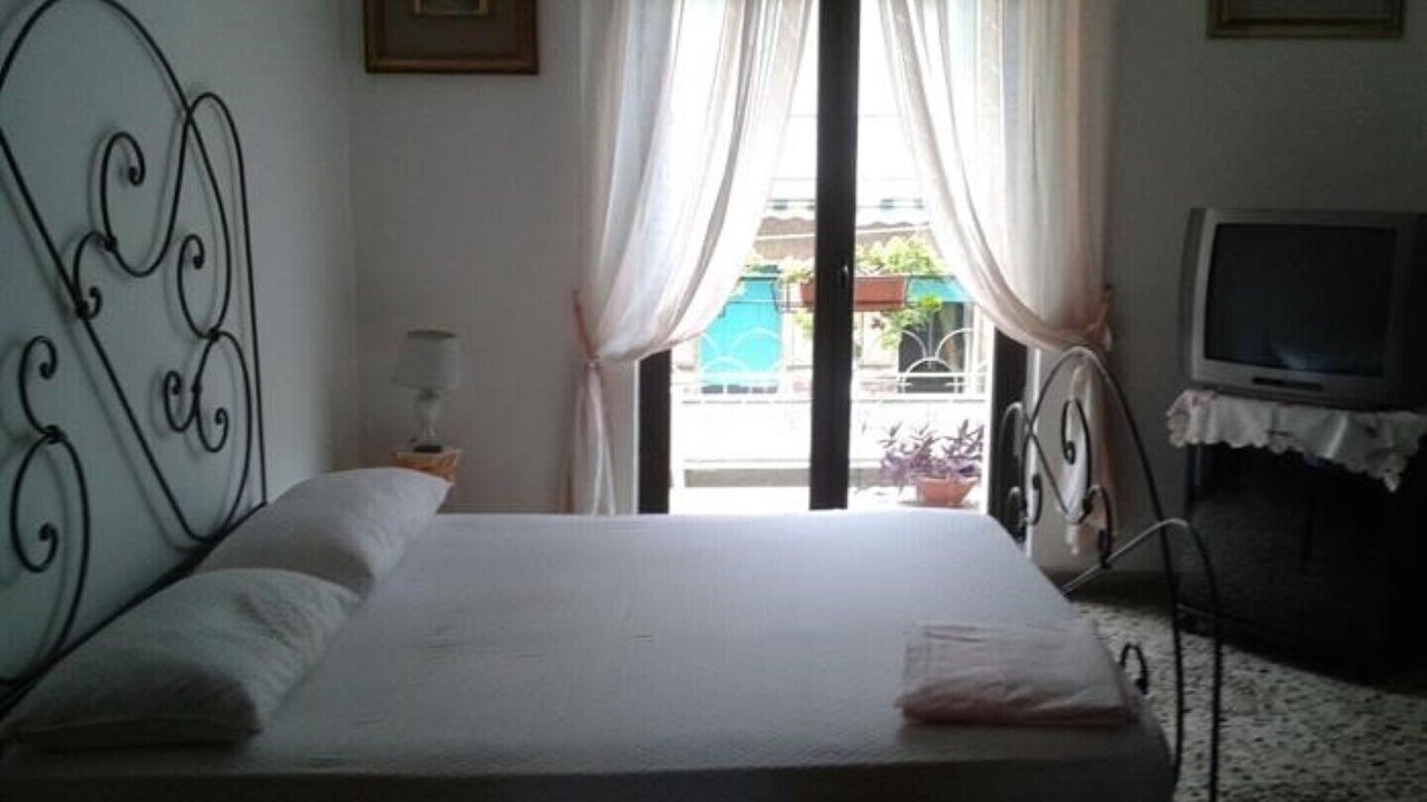 Photo of Bedroom in Piraino