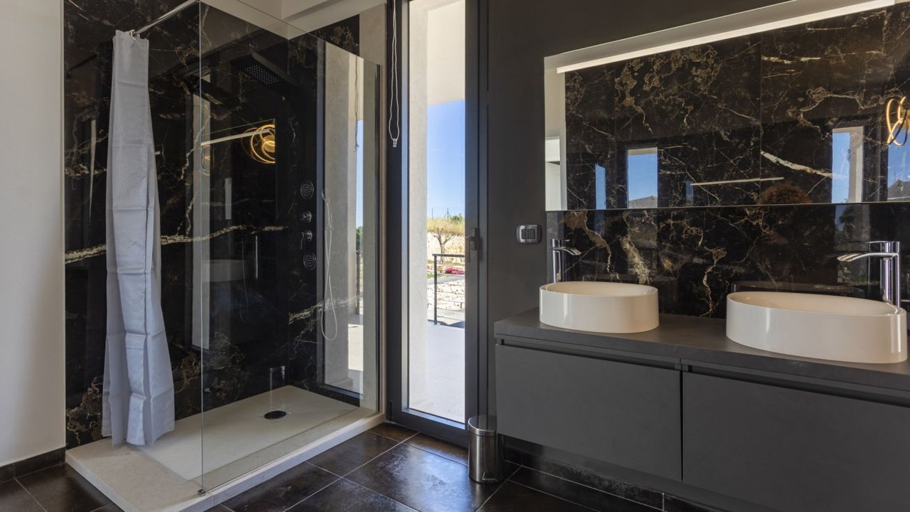 Photo of Bathroom in Noto