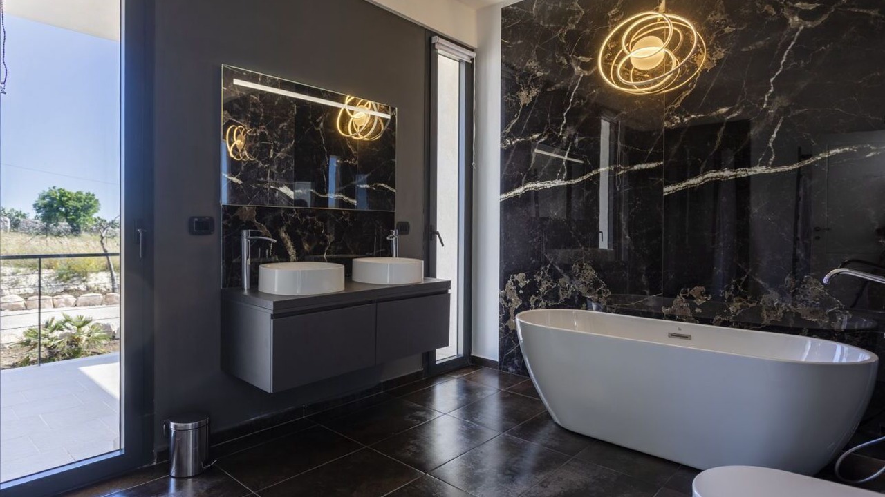 Photo of Bathroom in Noto