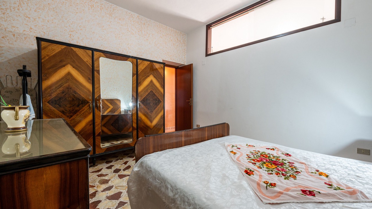 Photo of Bedroom in Gangi