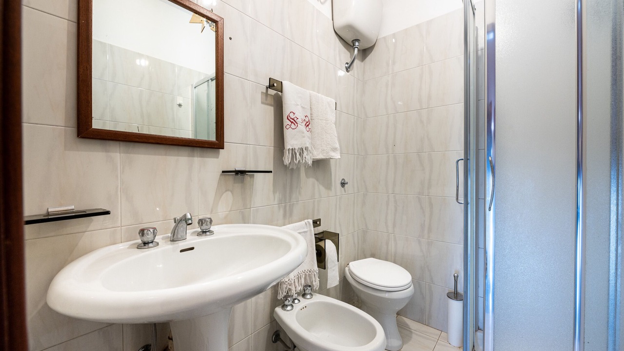 Photo of Bathroom in Gangi