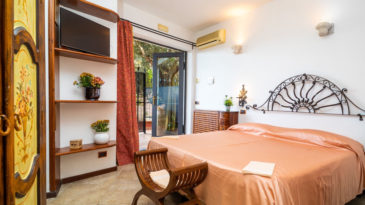 Photo of Bedroom in Castelmola