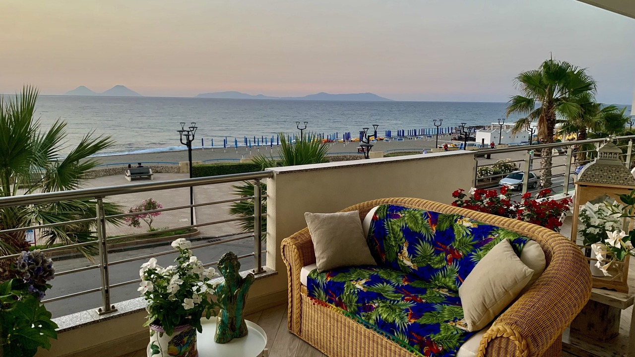 Photo of Patio Balcony in Brolo