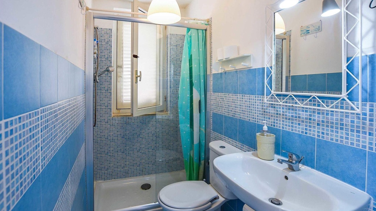 Photo of Bathroom in Brucoli