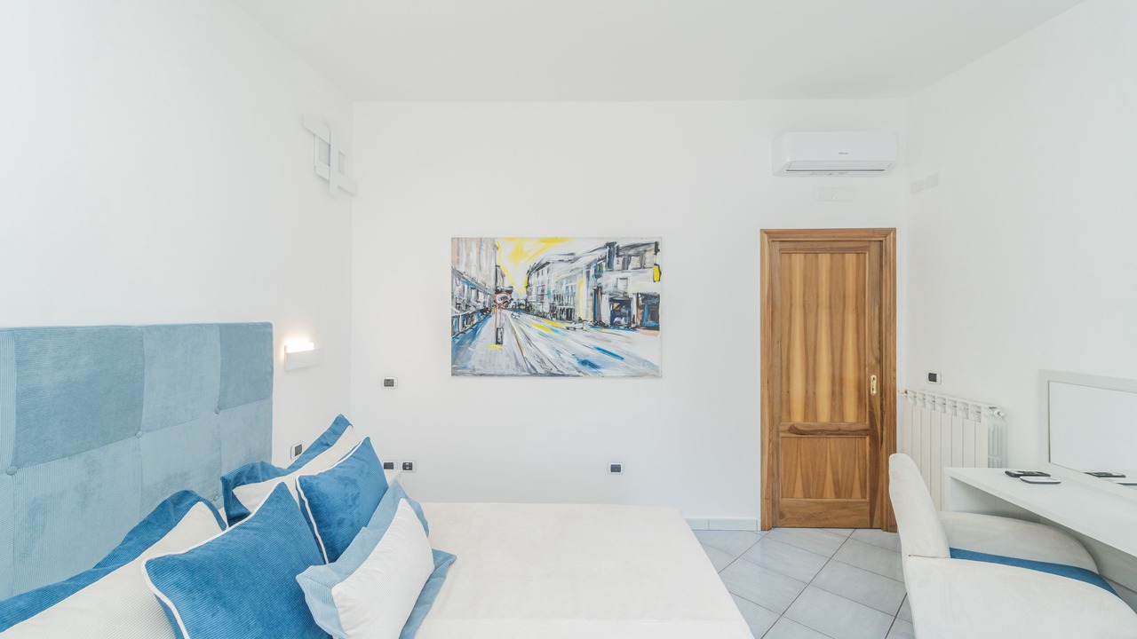 Photo of Bedroom in Minori