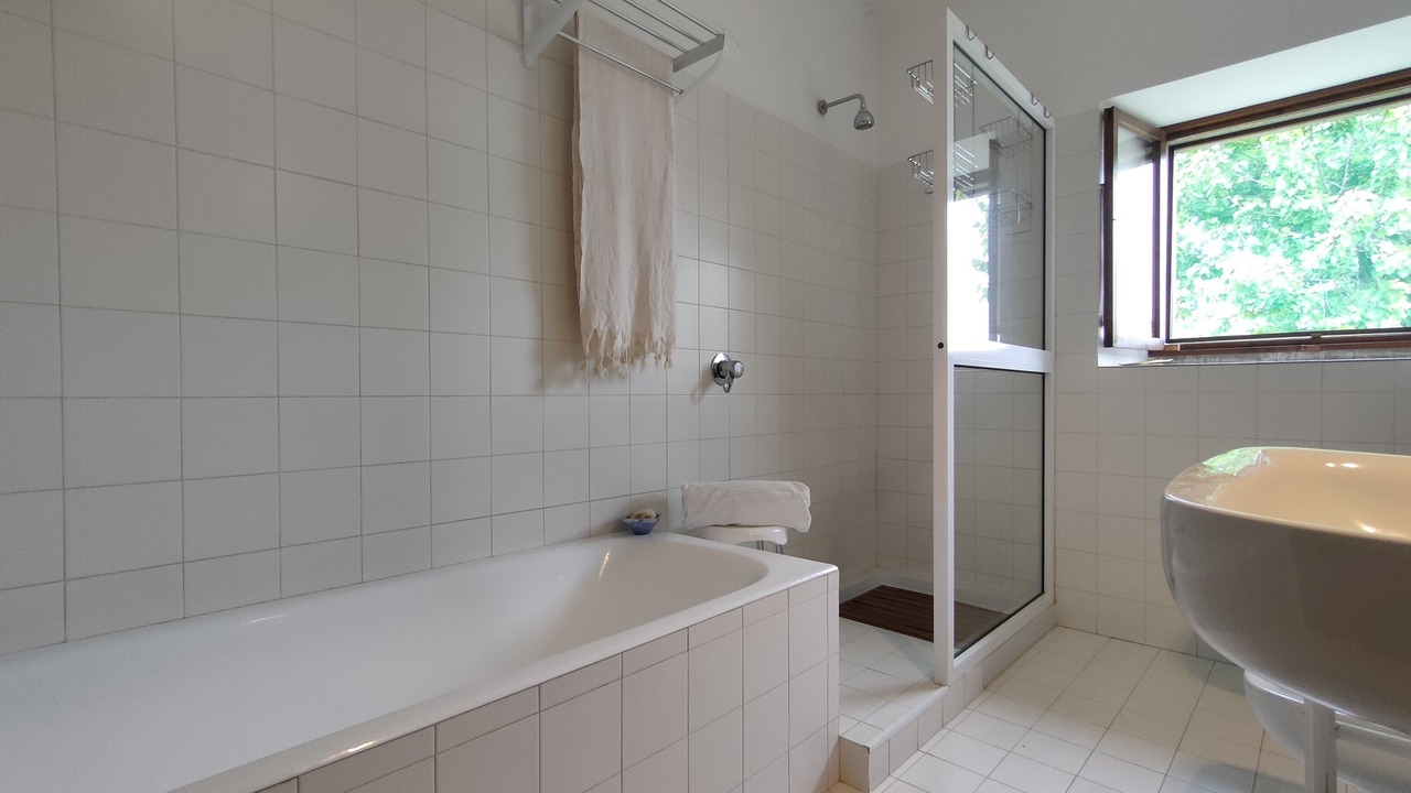 Photo of Bathroom in Palazzolo Acreide Historic Centre