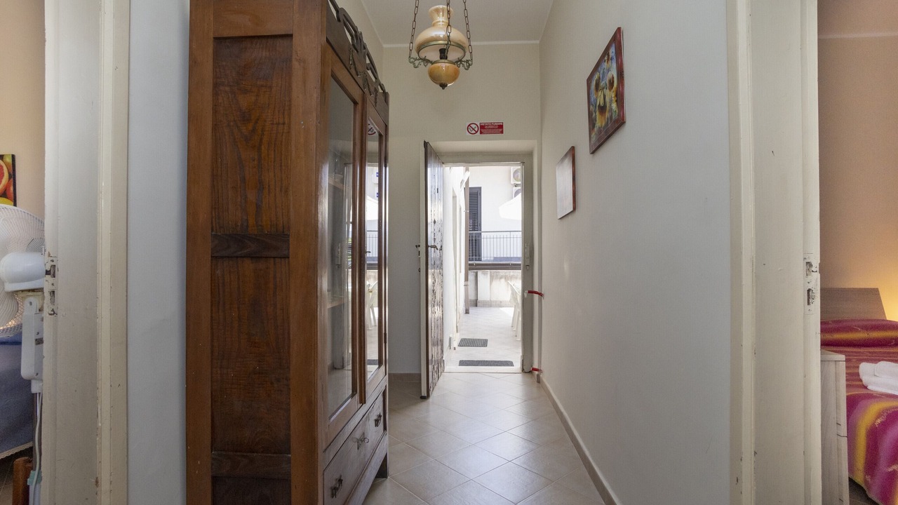 Photo of Bedroom in Capri Leone