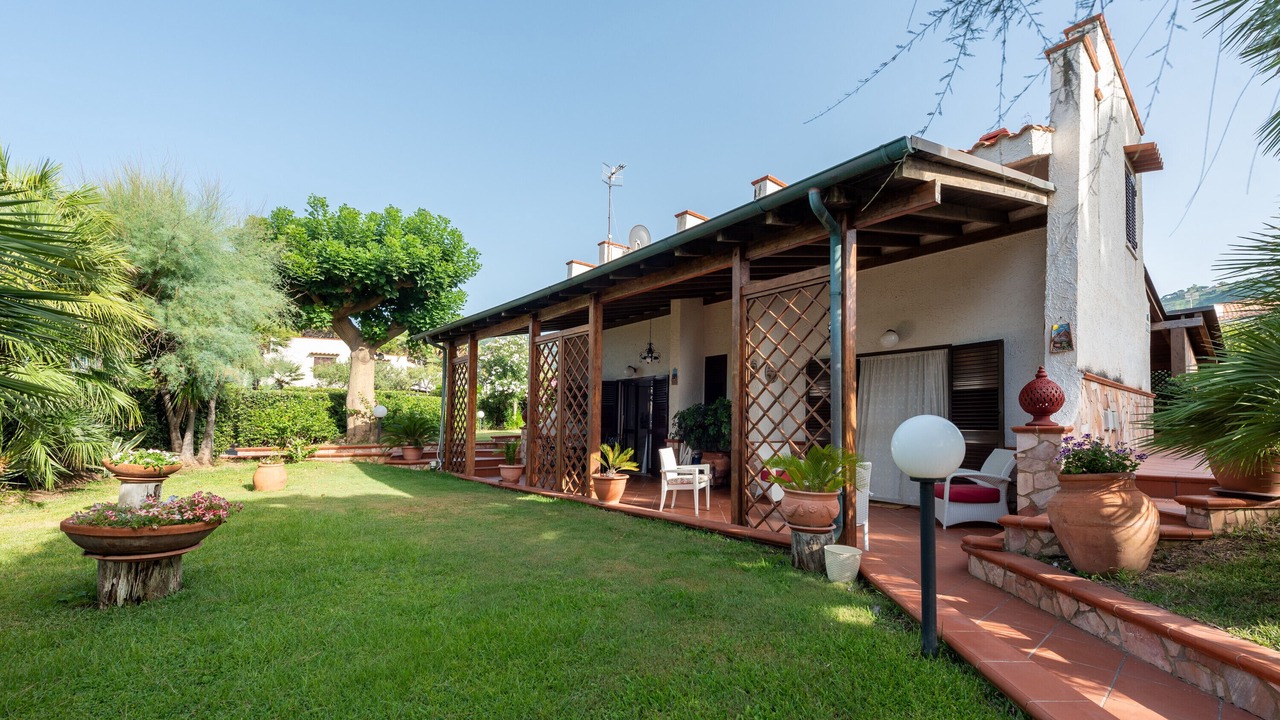 Photo of Patio Balcony in Mazzaforno