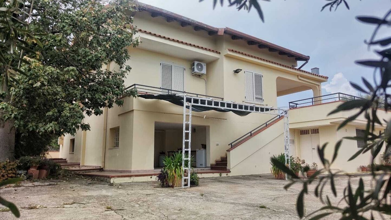 Photo of Outdoor in Solarino