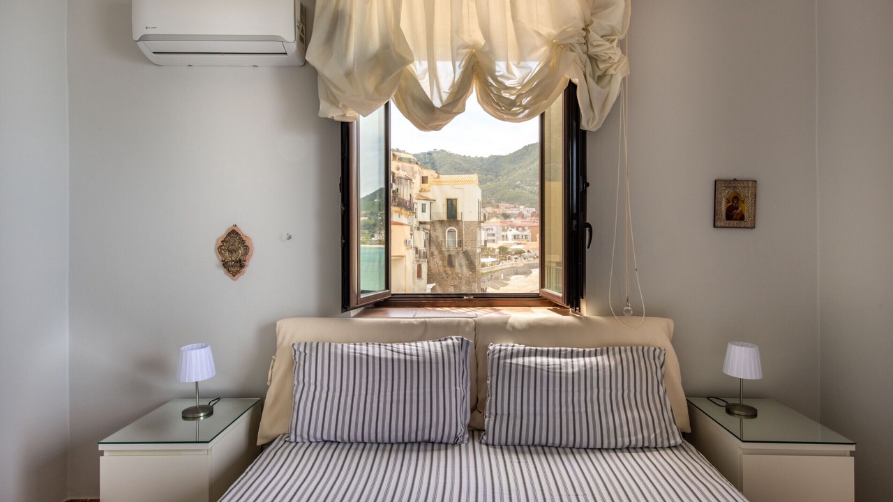 Photo of Bedroom in Old Town