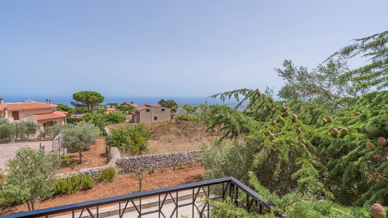 Photo of Outdoor in Avola