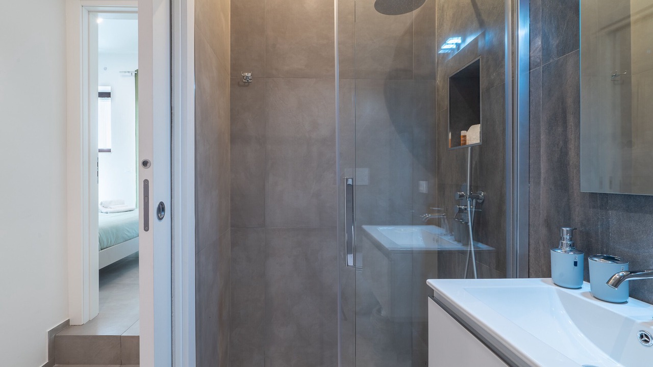 Photo of Bathroom in Noto Historic Centre