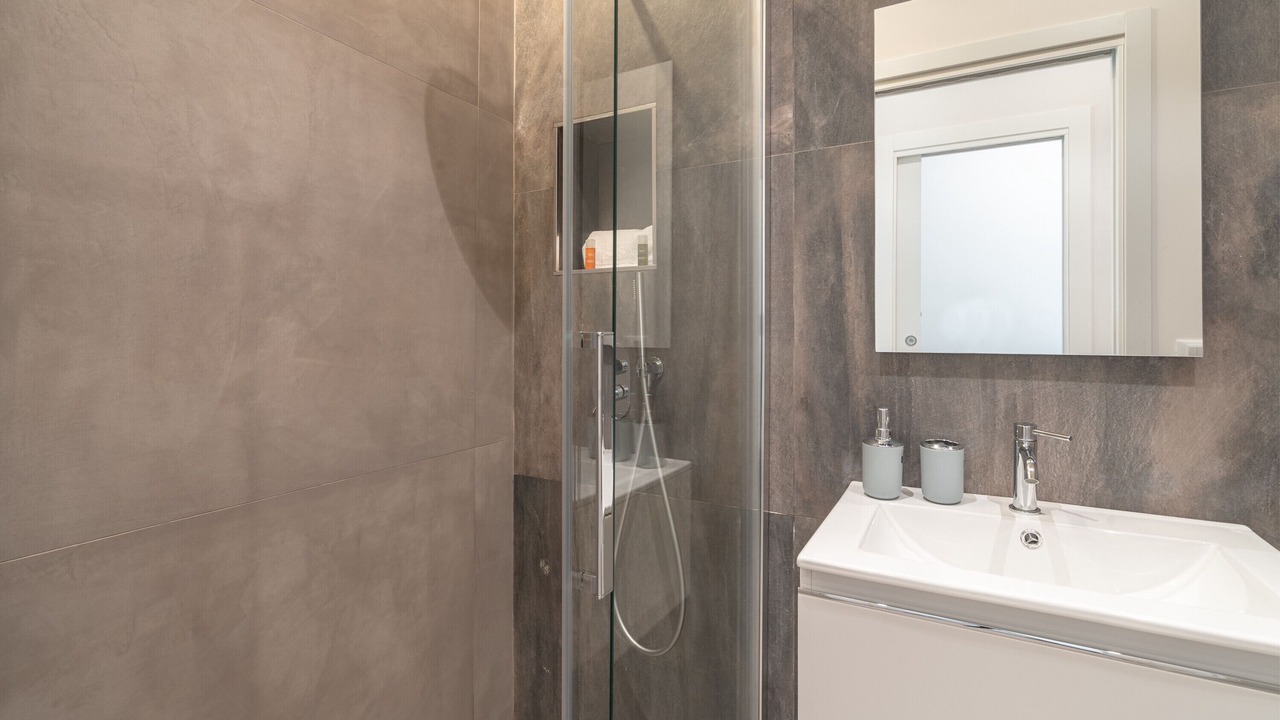 Photo of Bathroom in Noto Historic Centre