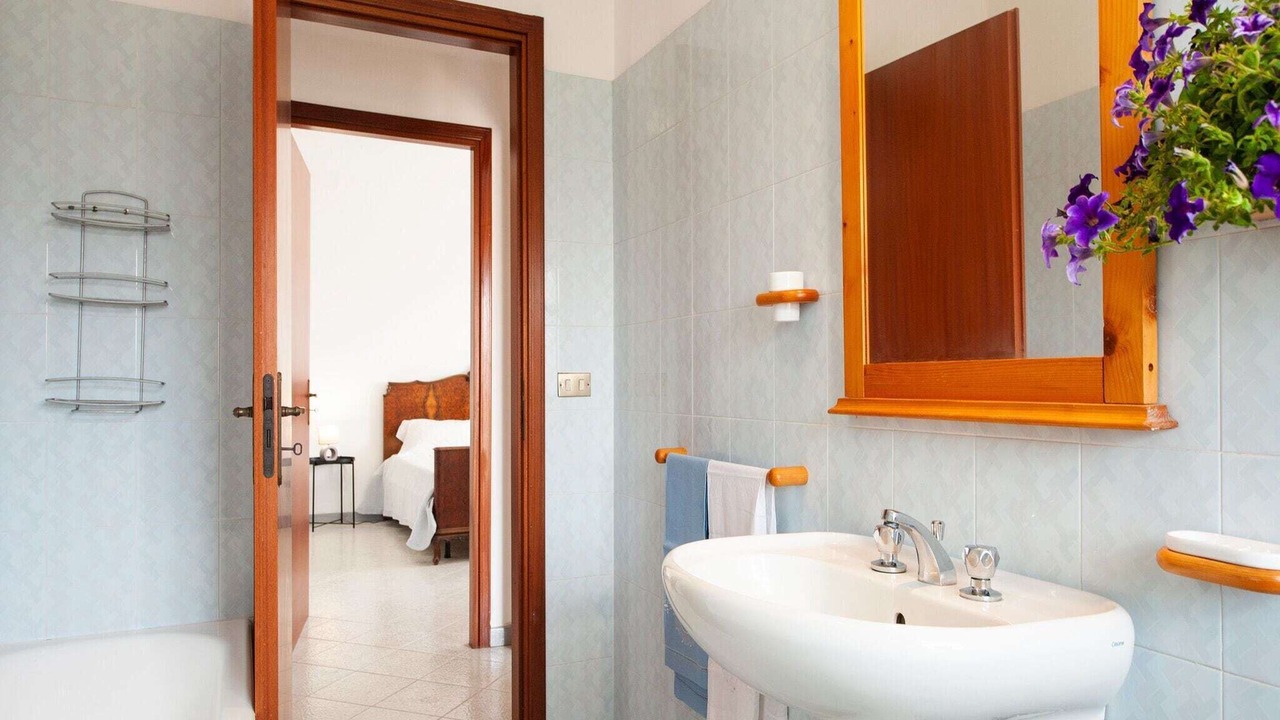 Photo of Bathroom in Archi