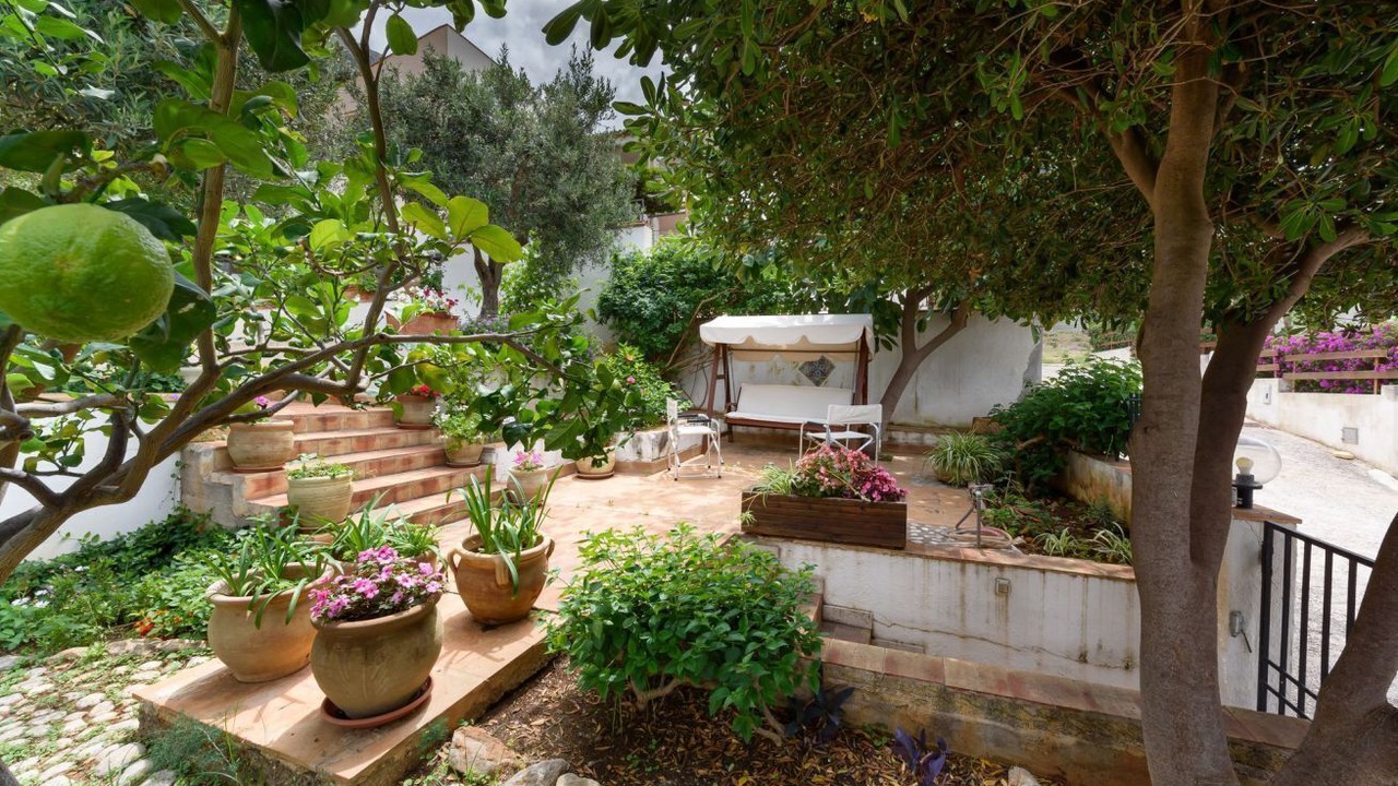 Photo of Patio Balcony in Macari