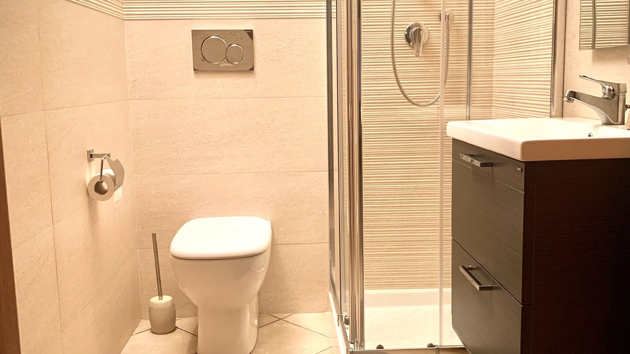 Photo of Bathroom in Picanello-Ognina-Barriera-Canalicchio