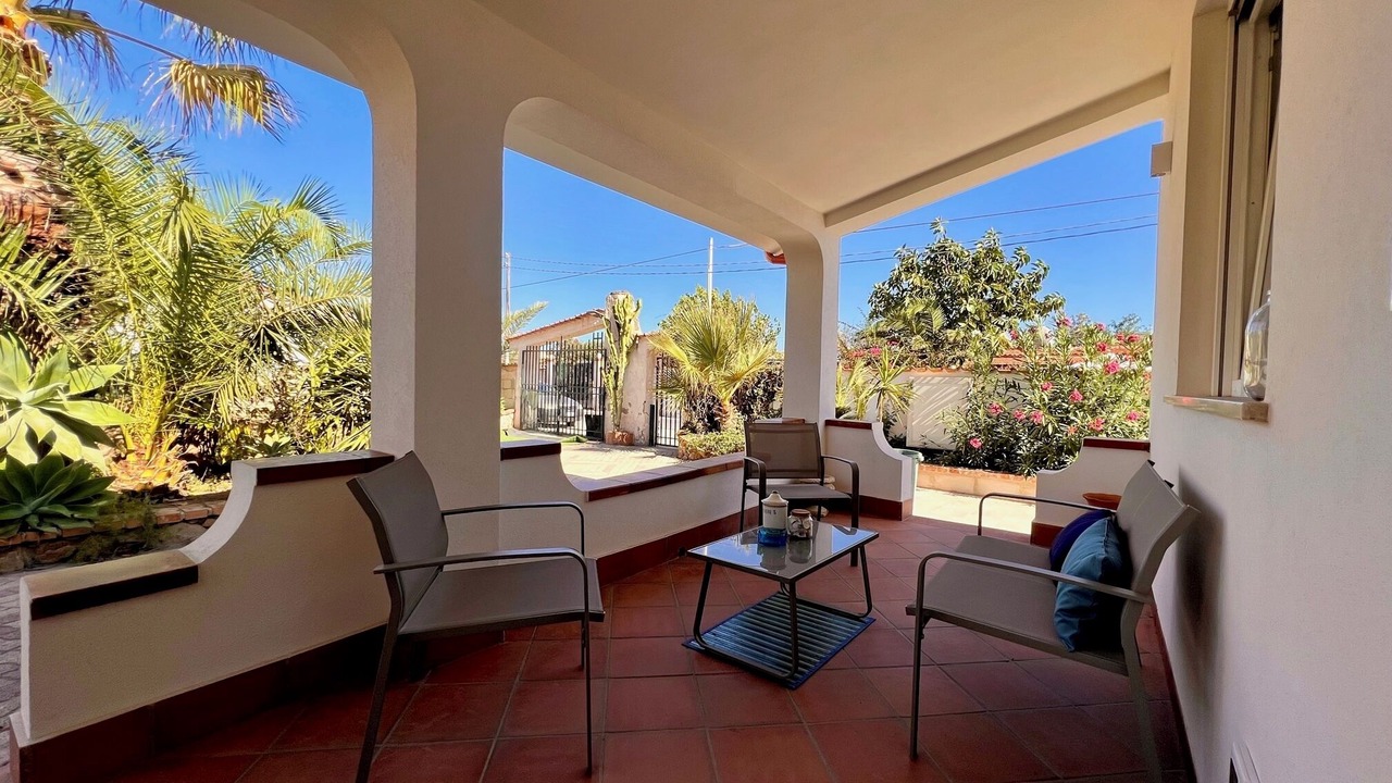 Photo of Patio Balcony in Reitani