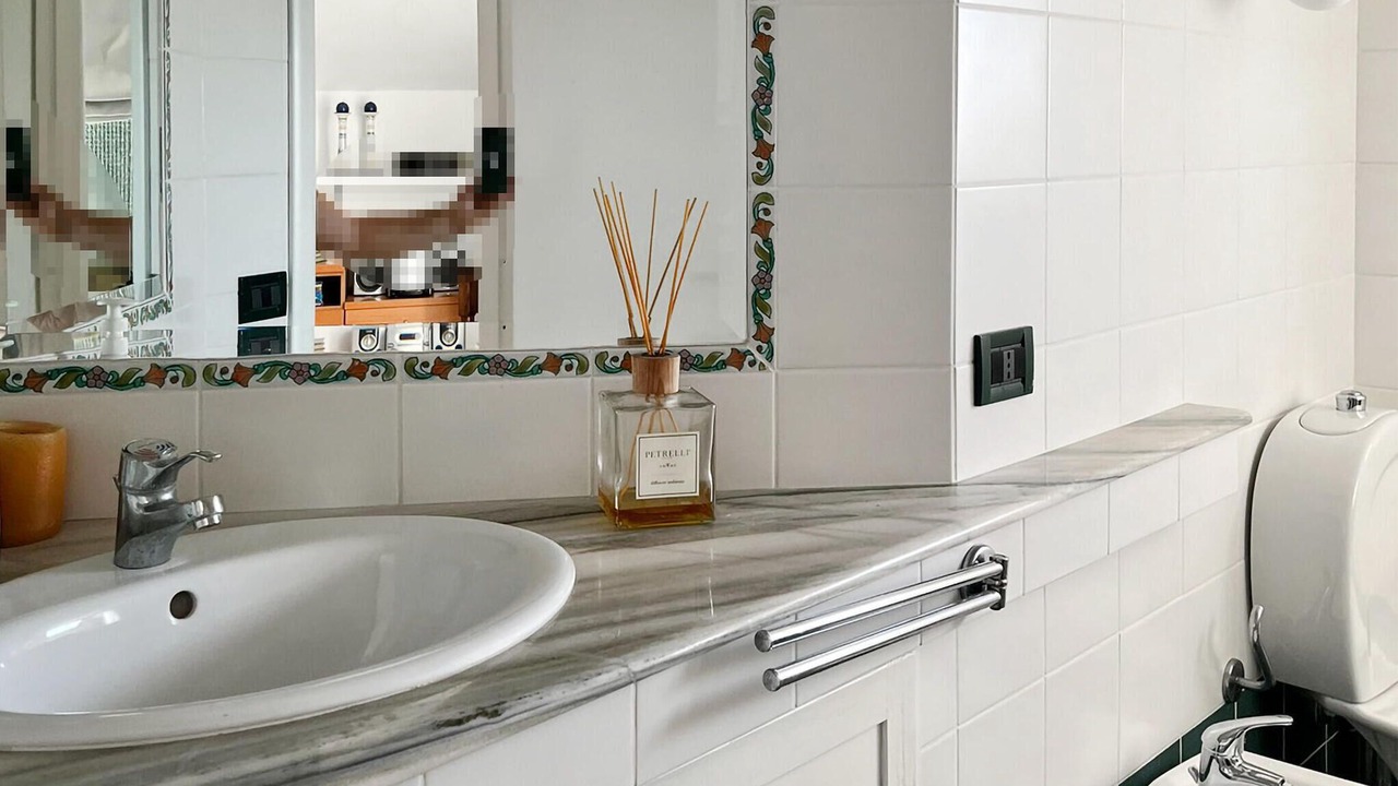 Photo of Bathroom in Carrozziere