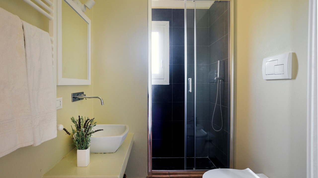 Photo of Bathroom in Menfi