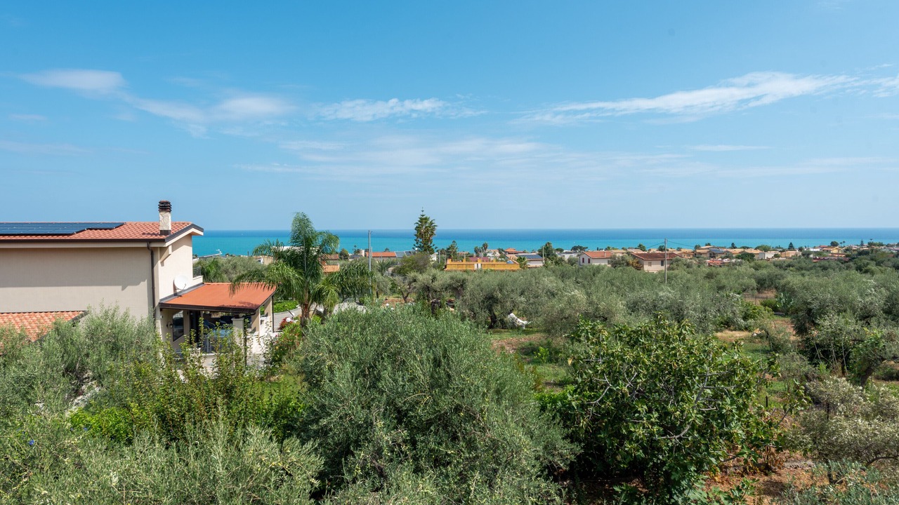 Photo of Others in Torre Colonna-sperone