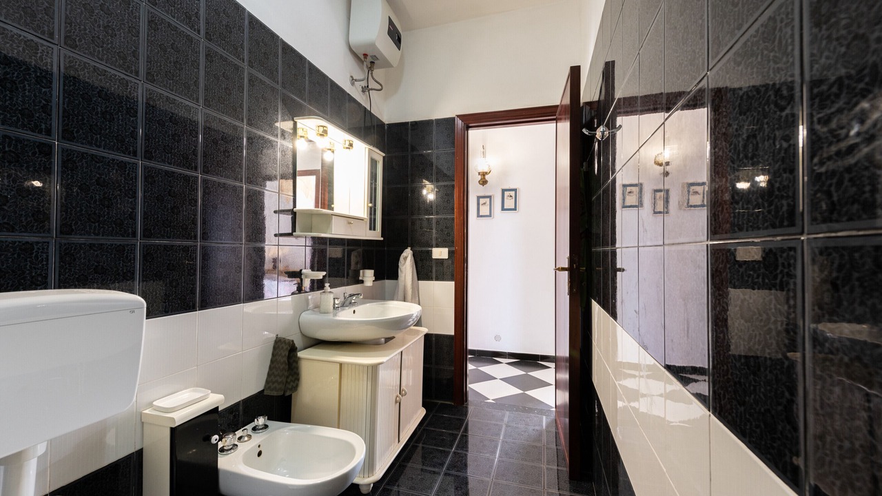 Photo of Bathroom in Torre Colonna-sperone