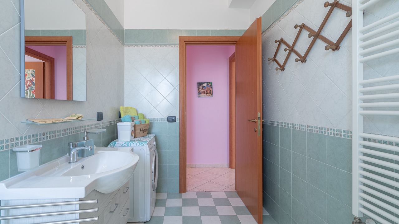 Photo of Bathroom in Floridia