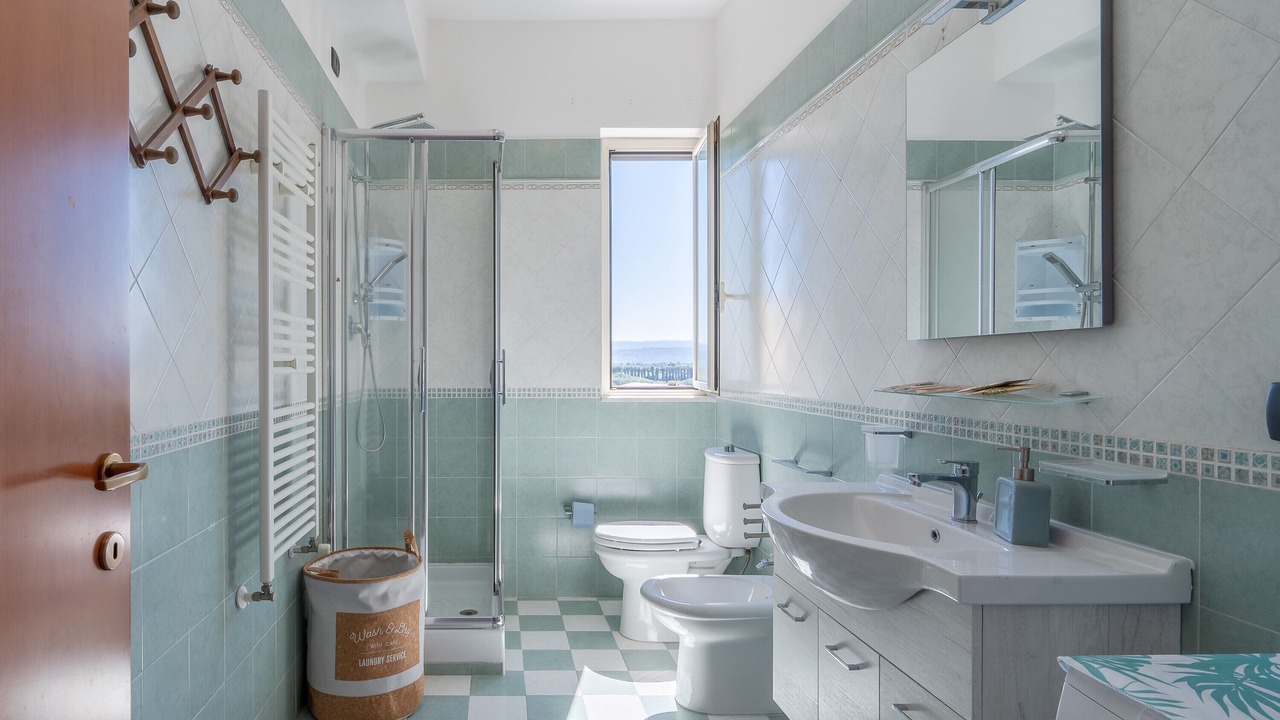 Photo of Bathroom in Floridia