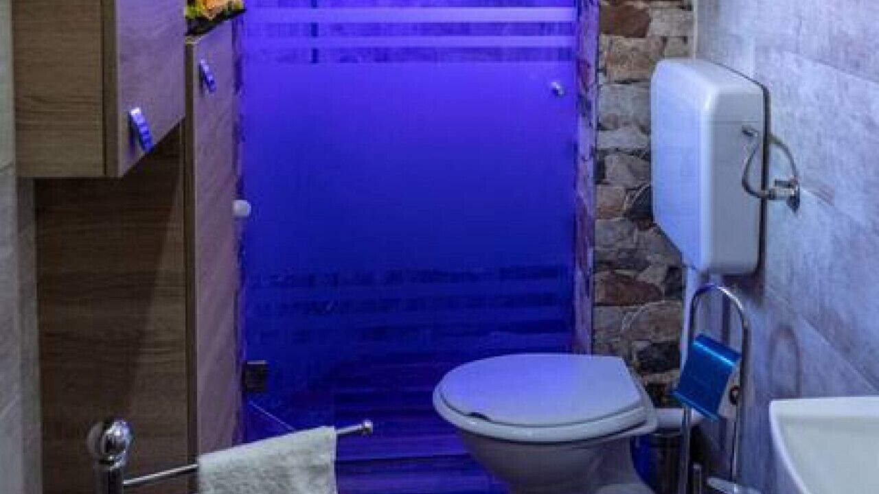 Photo of Bathroom in Landro