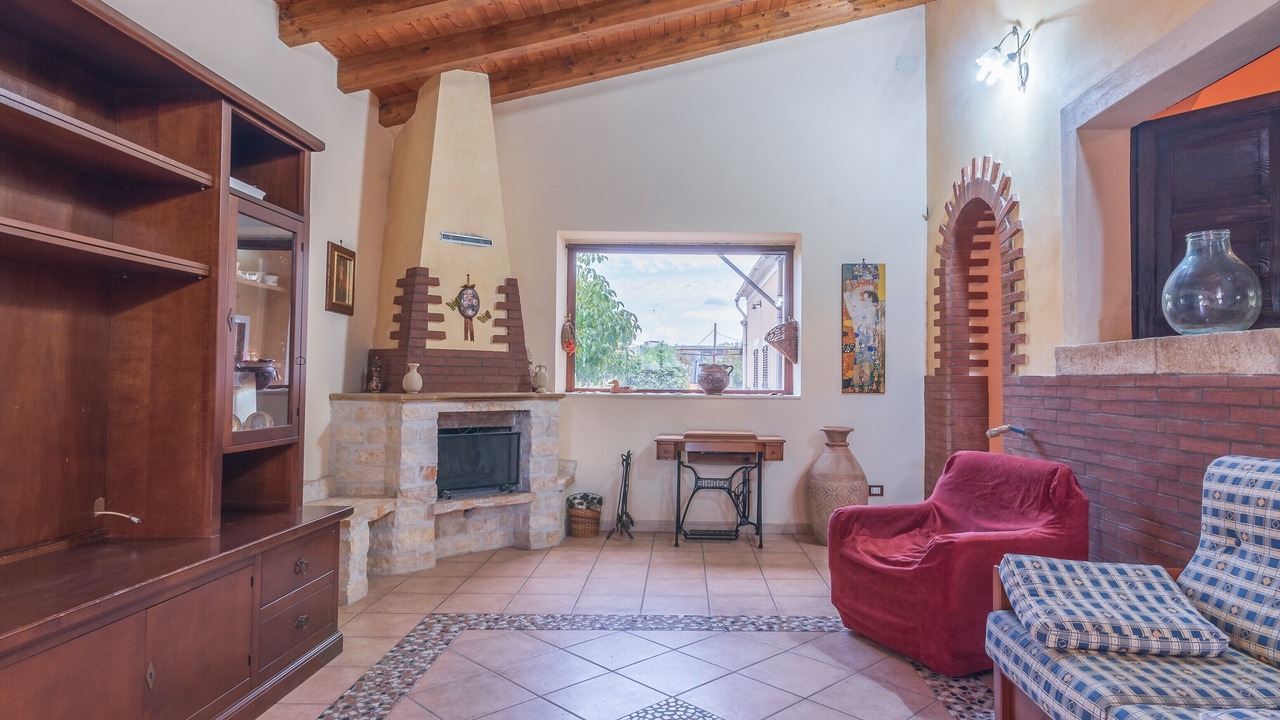 Photo of Livingroom in Syracuse