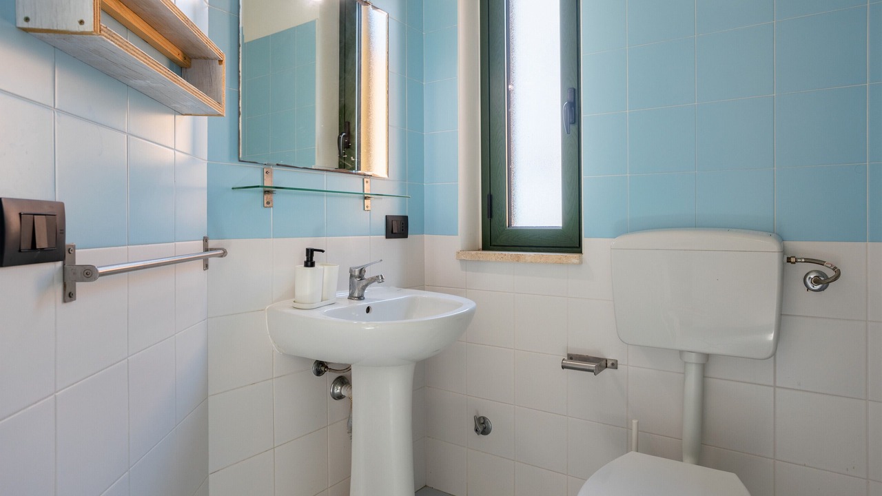 Photo of Bathroom in Campofelice di Roccella