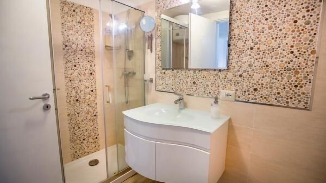 Photo of Bathroom in Pollina