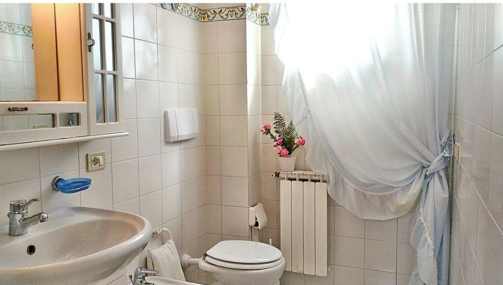 Photo of Bathroom in Canneto