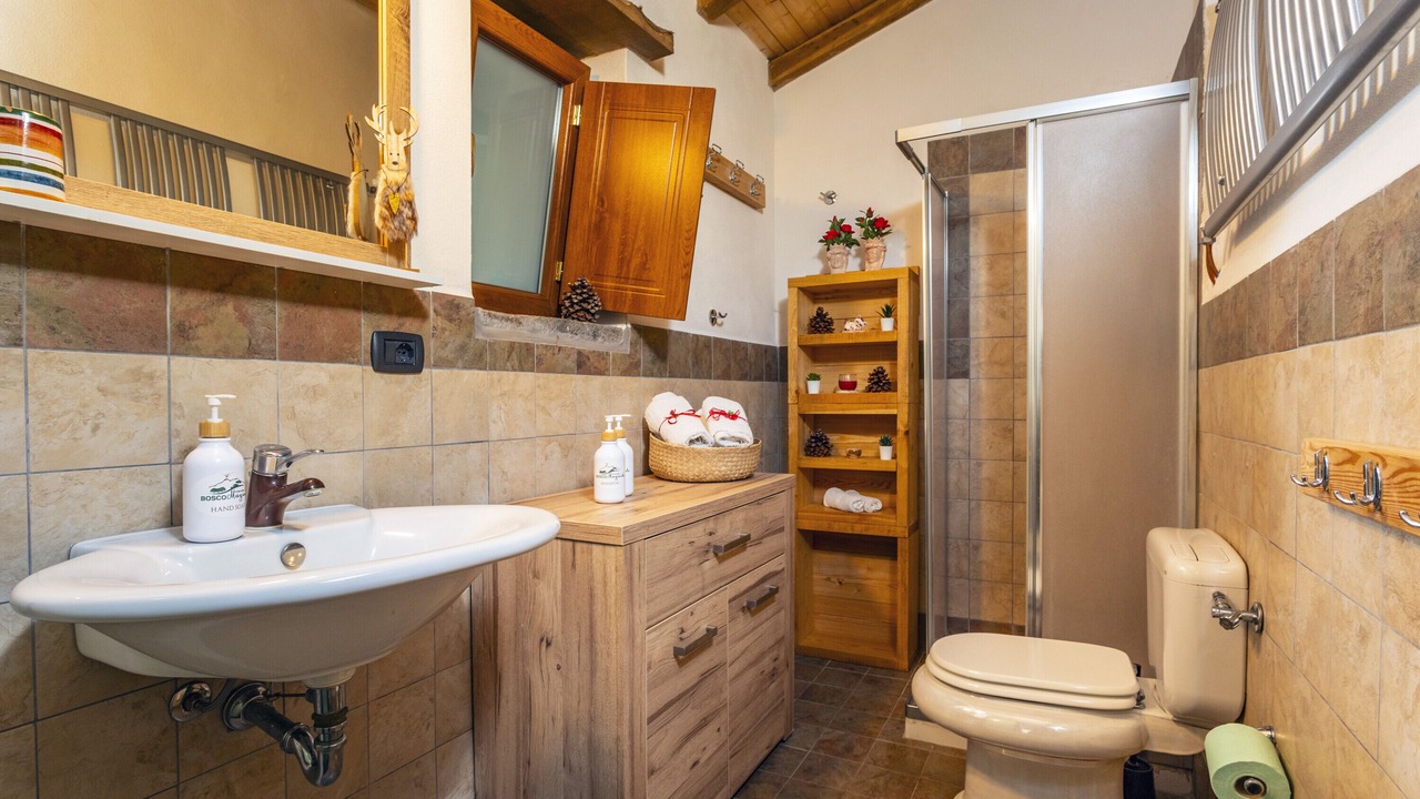 Photo of Bathroom in Linguaglossa