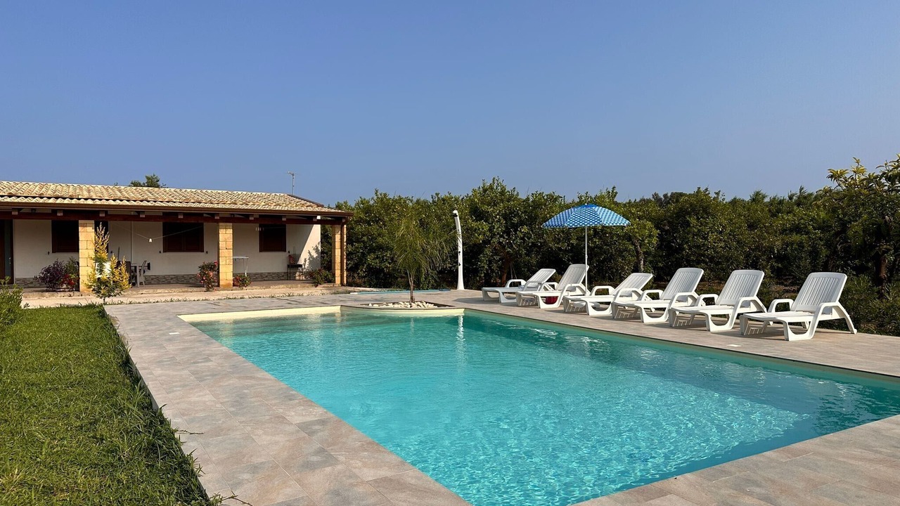 Photo of Outdoor in Avola