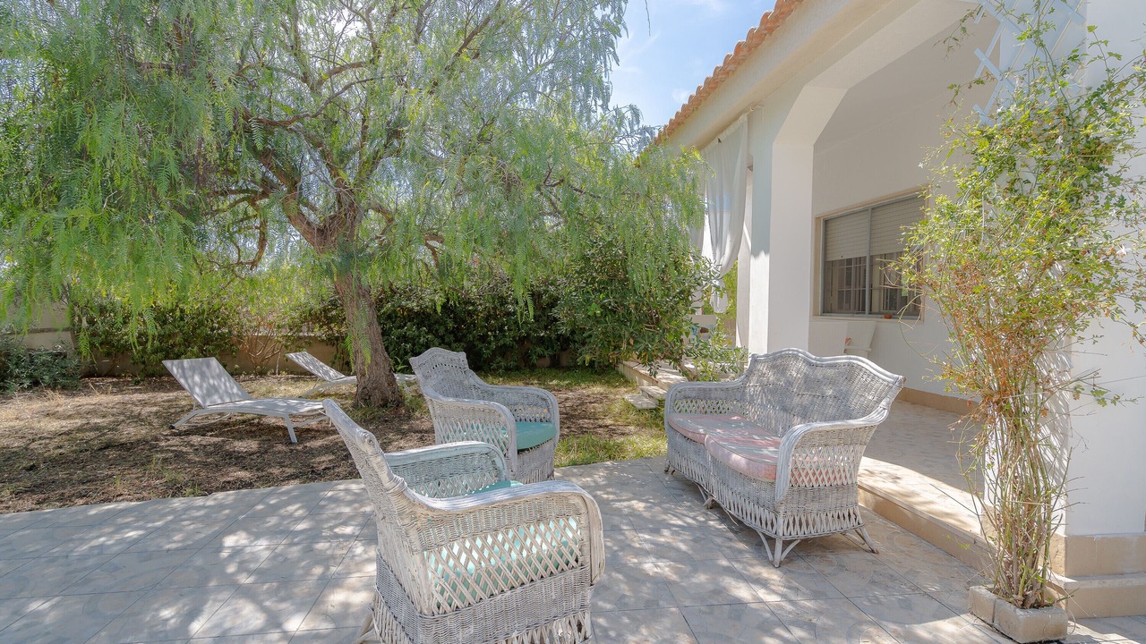 Photo of Patio Balcony in Reitani